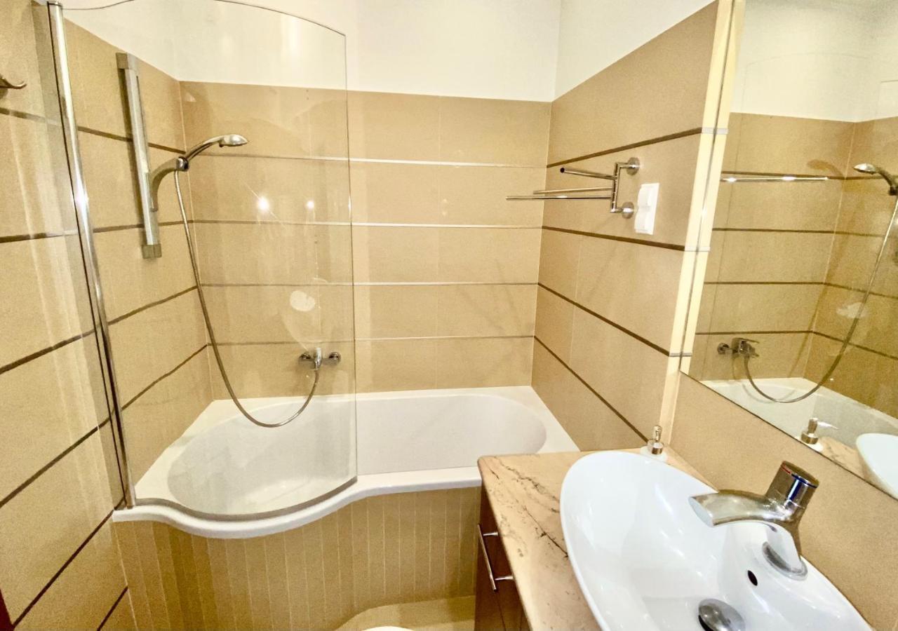Project Comfort Apartament Gieldowa 4C/95 Wola-Srodmiescie Warsawa Bagian luar foto